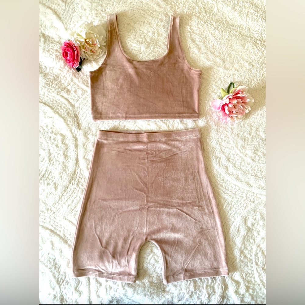 NWT Woman’s Baby Pink Biker short Cami Top velvet 2 Piece Set Sizes in S M & L